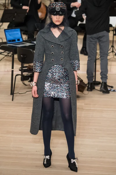 Look 66